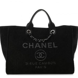 Chanel boucle médium deauville black lurex